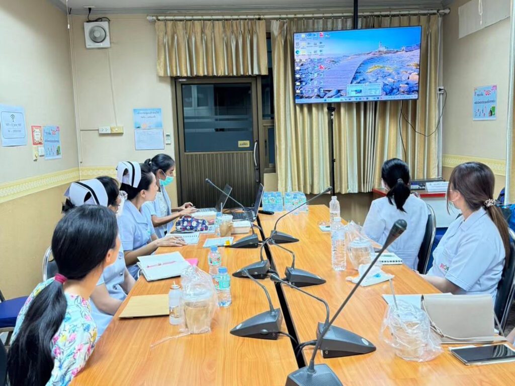 The Kalasin Hospital team